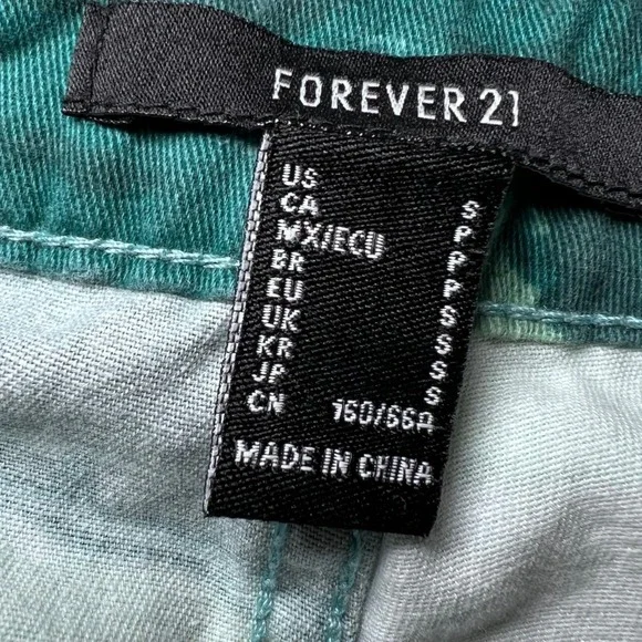 Forever 21 Womens Size Small Cargo Pants Teal Green Abstract Wide Leg Y2K - Picture 4 of 16
